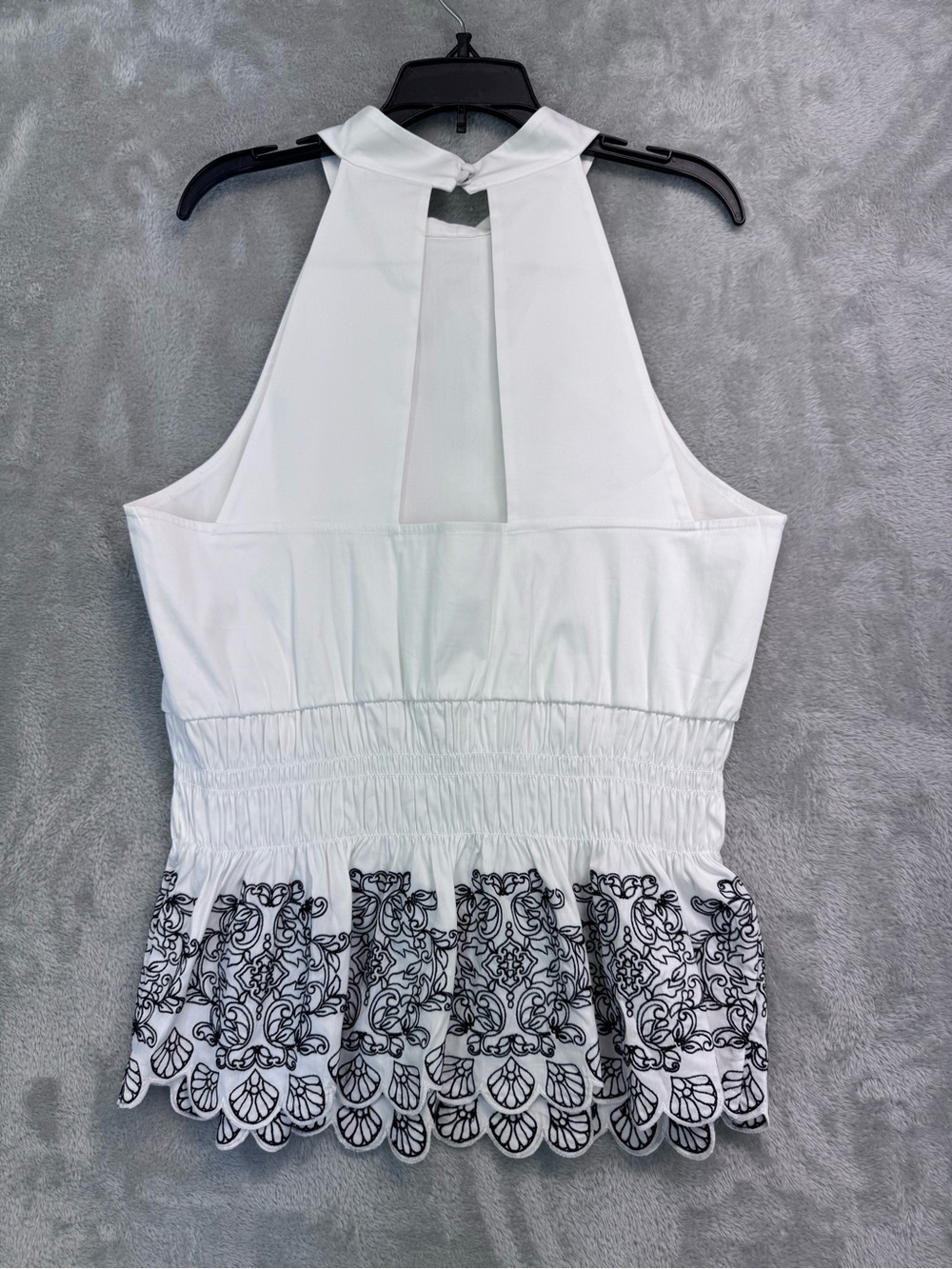 White House Black Market Size 10 Mock Neck Halter Top Embroidered Scallop Hem - Picture 8 of 10